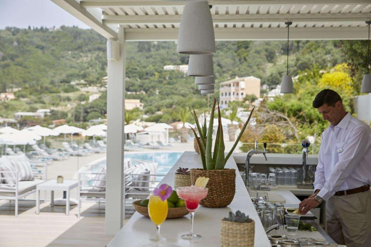 Pelekas Monastery Hotel Exterior foto Pool bar at the hotel