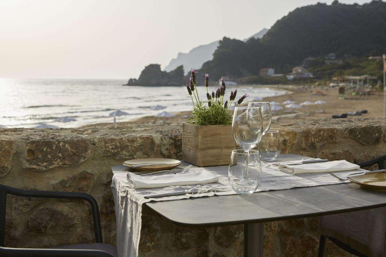 Pelekas Monastery Hotel Exterior foto A table set for dinner
