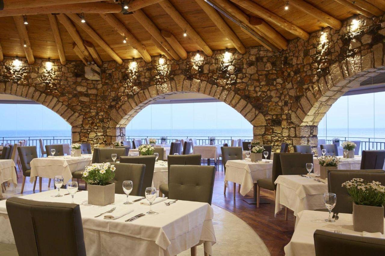 Pelekas Monastery Hotel Exterior foto Restaurant