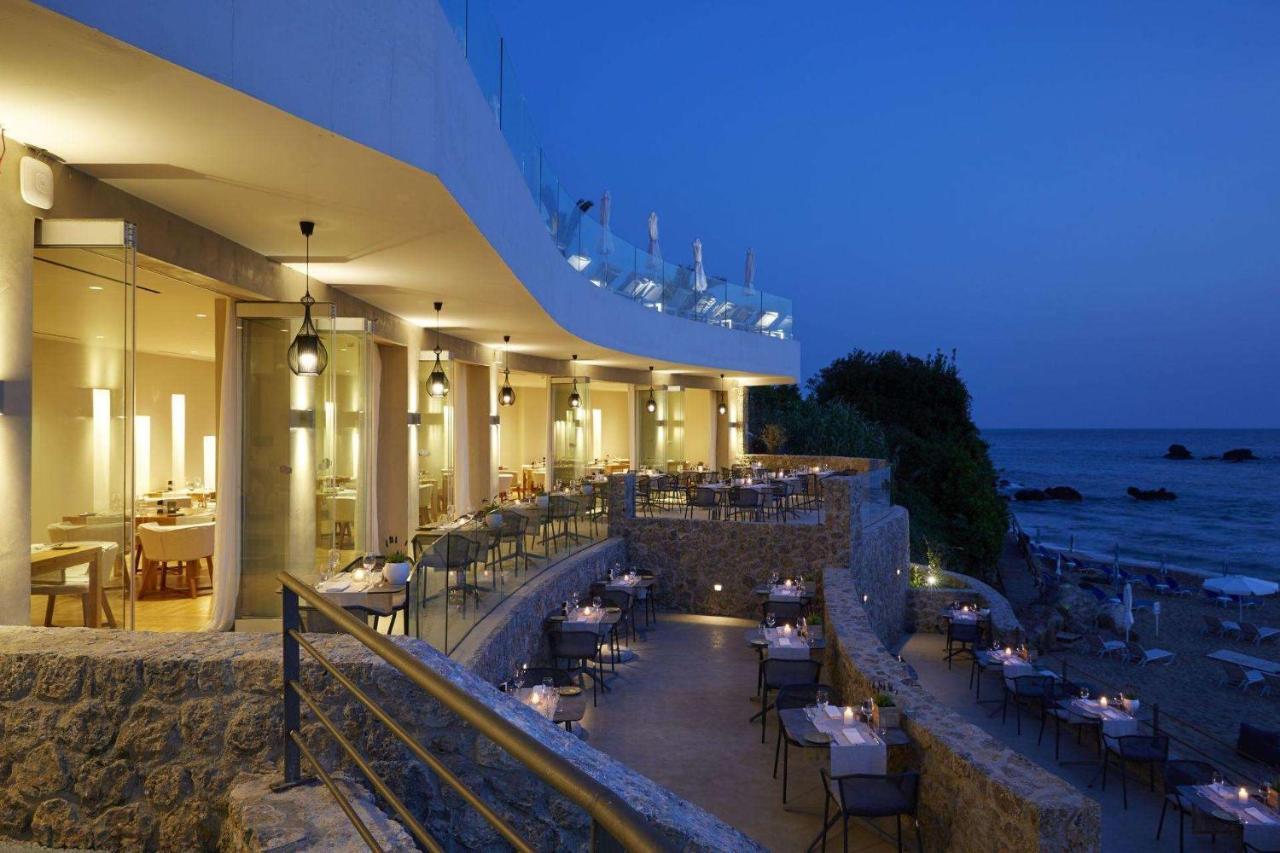 Pelekas Monastery Hotel Exterior foto The restaurant at the hotel